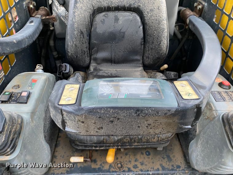 image for item DL6926 2007 Komatsu CK30  tracked skid steer loader