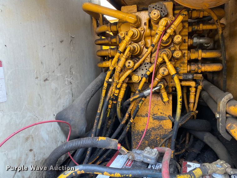 image for item DL6937 Hyundai Robex 130LC  excavator