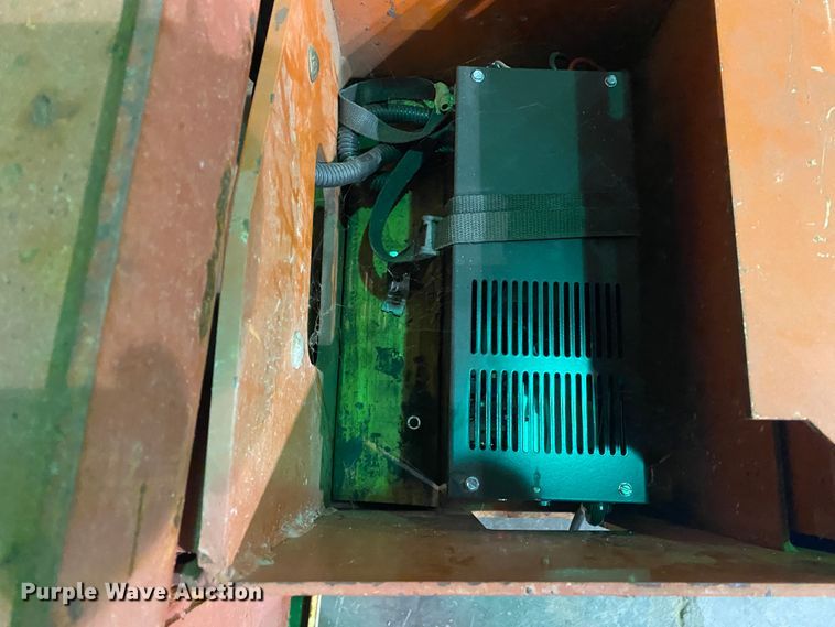 image for item DL6945 2000 Snorkle SL-25  scissor lift