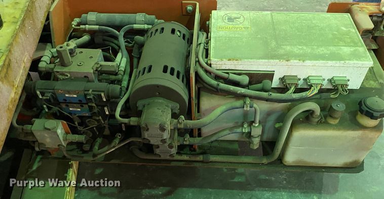 image for item DL6945 2000 Snorkle SL-25  scissor lift