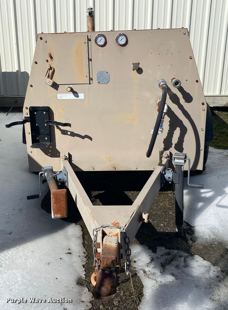 image for item DL6947 Hydraulic pump