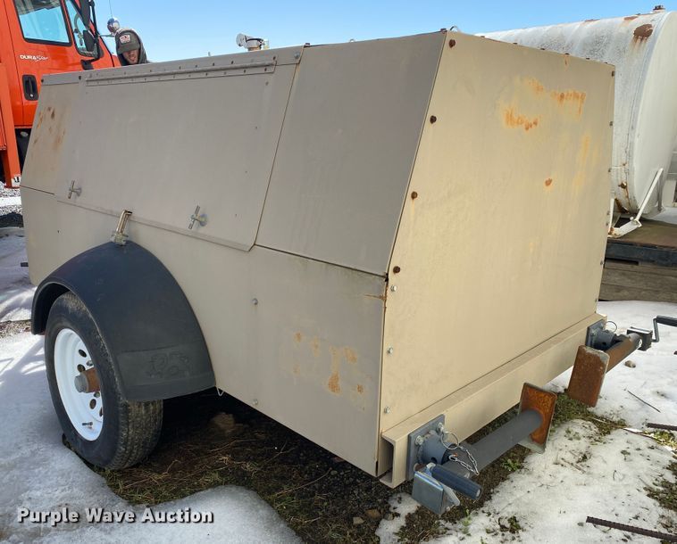 image for item DL6947 Hydraulic pump