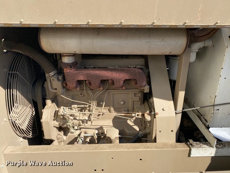 image for item DL6947 Hydraulic pump