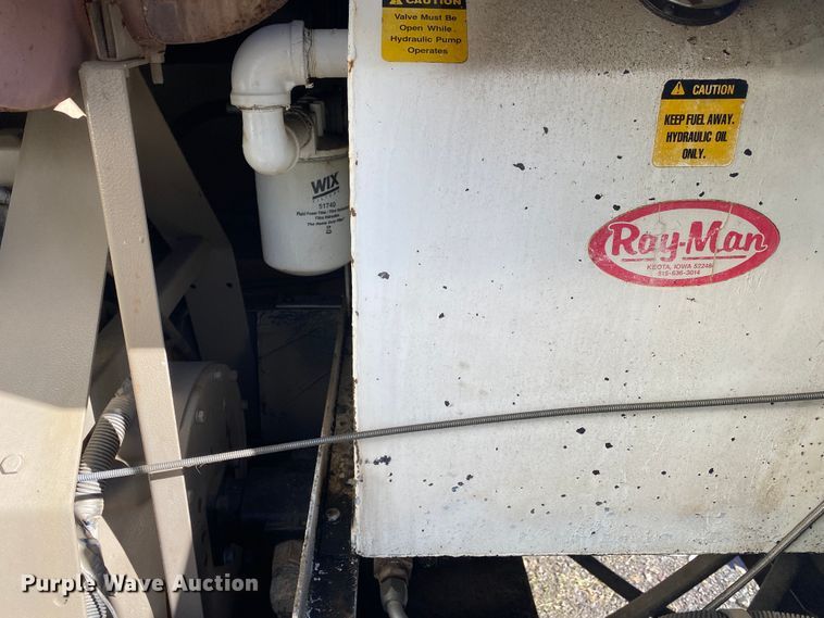 image for item DL6947 Hydraulic pump