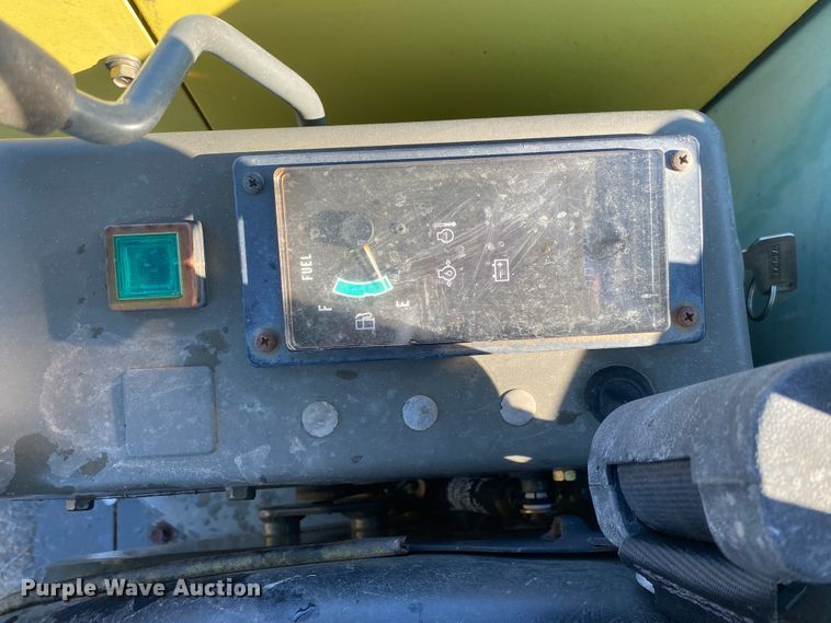 image for item DL6951 1999 Yanmar B50-2B  mini excavator