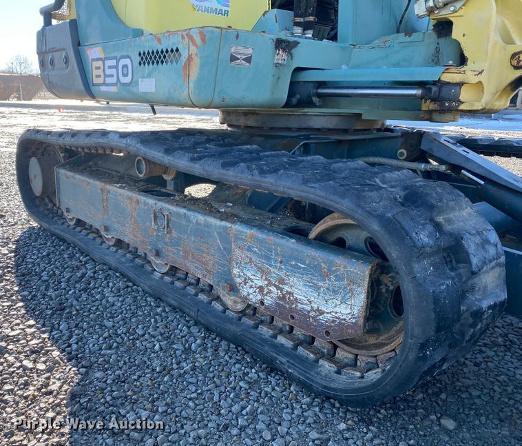 image for item DL6951 1999 Yanmar B50-2B  mini excavator