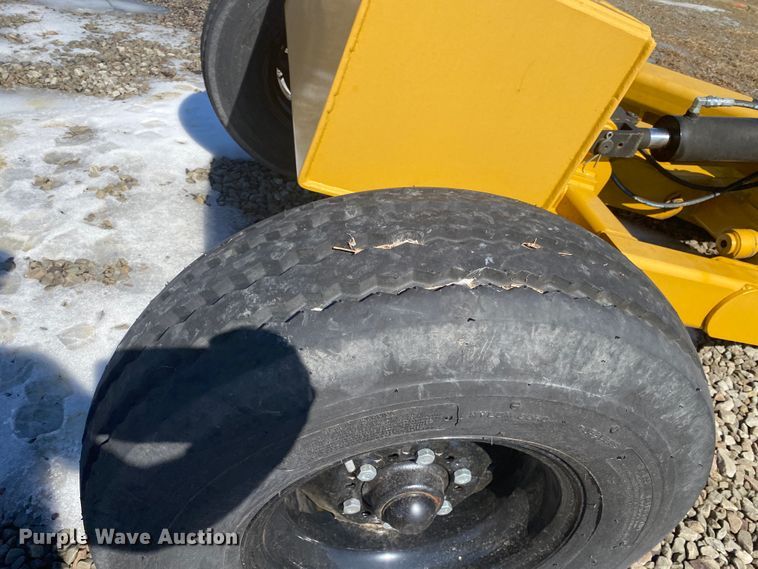 image for item DL6972 Garfield 1200RS  scraper