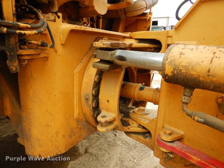 image for item DL6979 2006 Case 325  haul truck