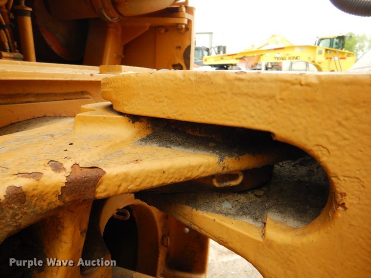 image for item DL6979 2006 Case 325  haul truck