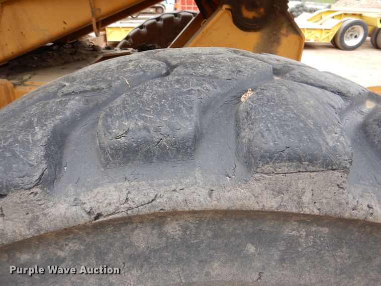 image for item DL6979 2006 Case 325  haul truck