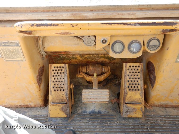 image for item DM4471 1992 Caterpillar 973  track loader