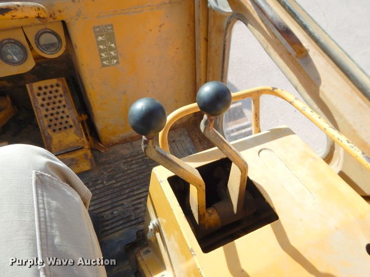 image for item DM4471 1992 Caterpillar 973  track loader