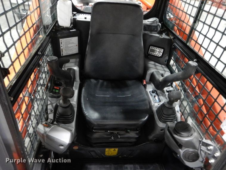 image for item DM4473 2019 Kubota SVL95-2S  tracked skid steer loader