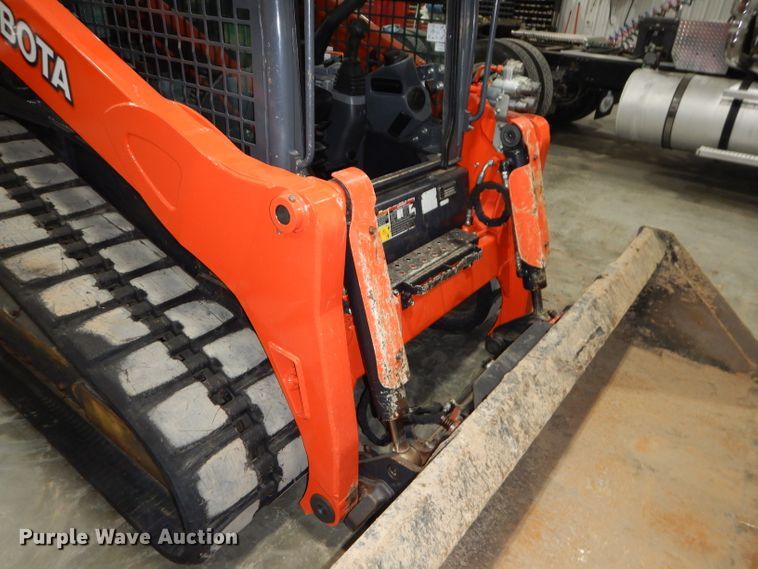 image for item DM4473 2019 Kubota SVL95-2S  tracked skid steer loader