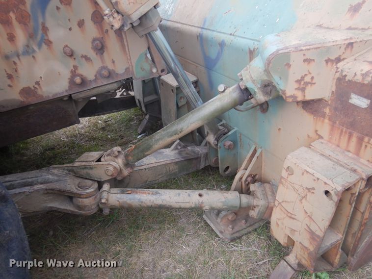 image for item DM5279 1971 Caterpillar 830MB  conventional scraper