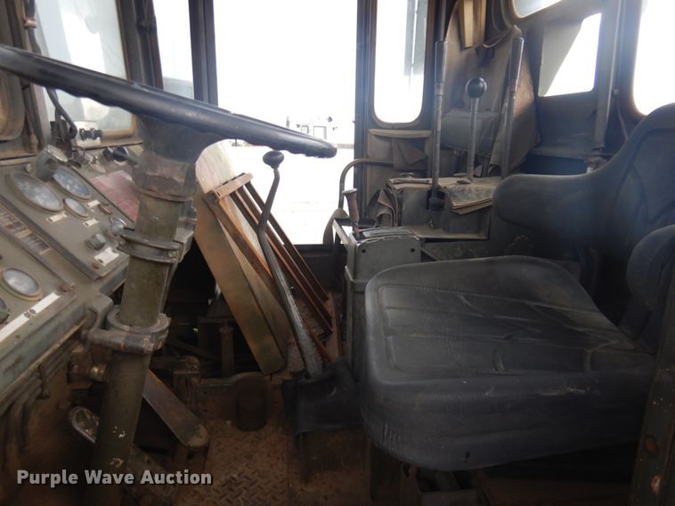 image for item DM5279 1971 Caterpillar 830MB  conventional scraper