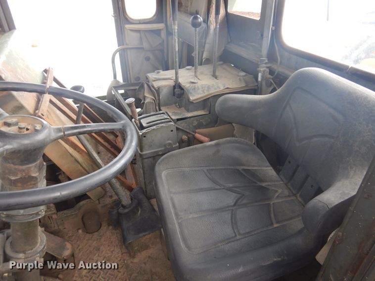 image for item DM5279 1971 Caterpillar 830MB  conventional scraper