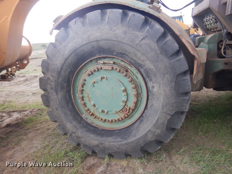 image for item DM5279 1971 Caterpillar 830MB  conventional scraper