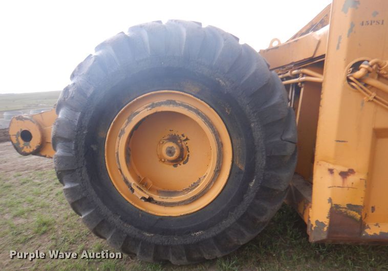 image for item DM5279 1971 Caterpillar 830MB  conventional scraper