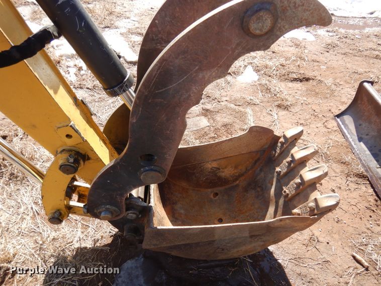 image for item DM5354 2003 Caterpillar 305C  mini excavator