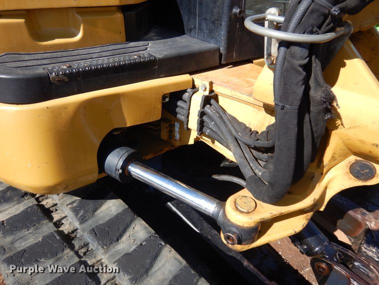 image for item DM5354 2003 Caterpillar 305C  mini excavator