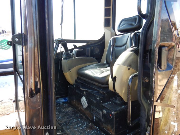 image for item DM5354 2003 Caterpillar 305C  mini excavator