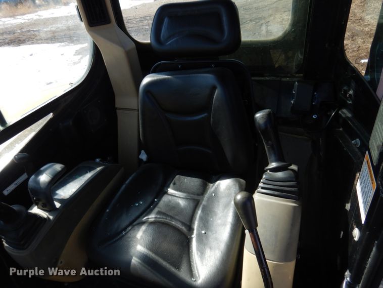 image for item DM5354 2003 Caterpillar 305C  mini excavator