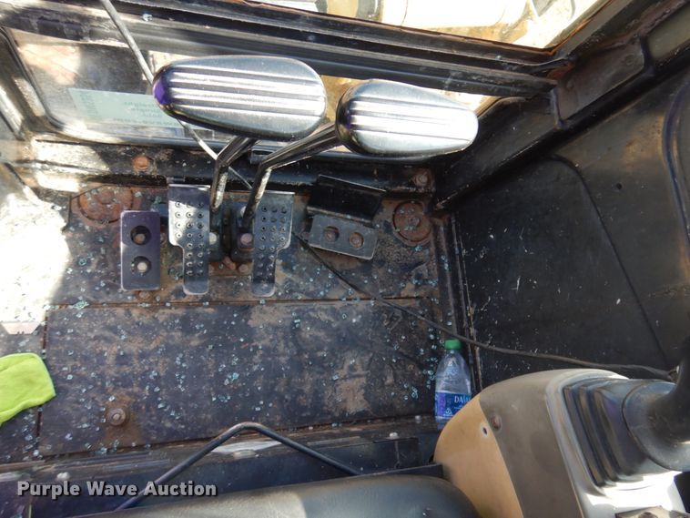 image for item DM5354 2003 Caterpillar 305C  mini excavator