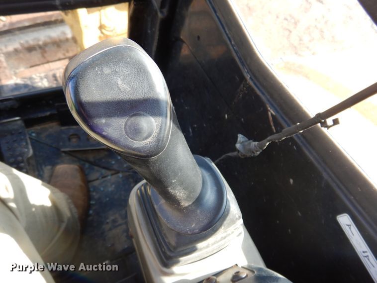 image for item DM5354 2003 Caterpillar 305C  mini excavator