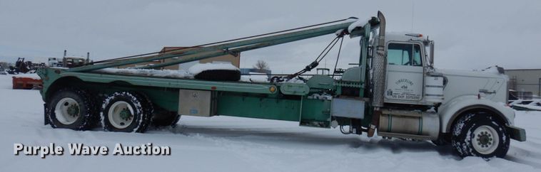 image for item DM5366 1981 Kenworth W900A  winch truck