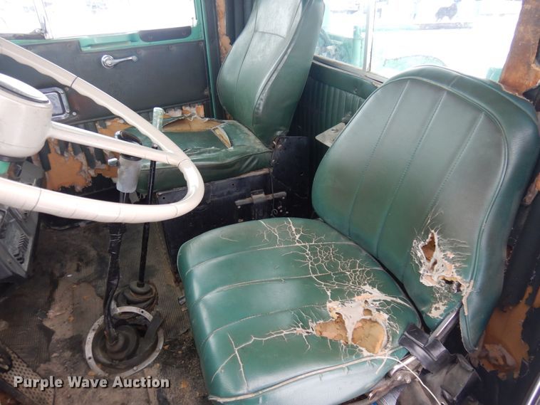 image for item DM5366 1981 Kenworth W900A  winch truck