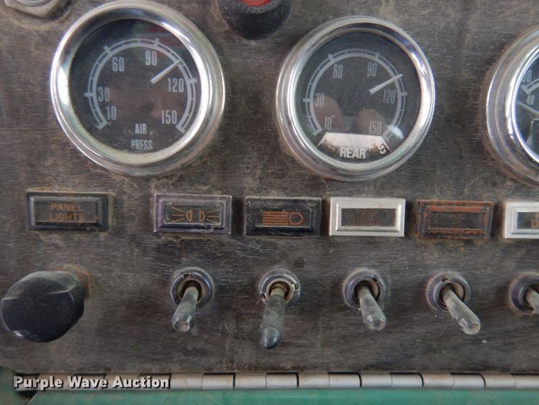 image for item DM5366 1981 Kenworth W900A  winch truck