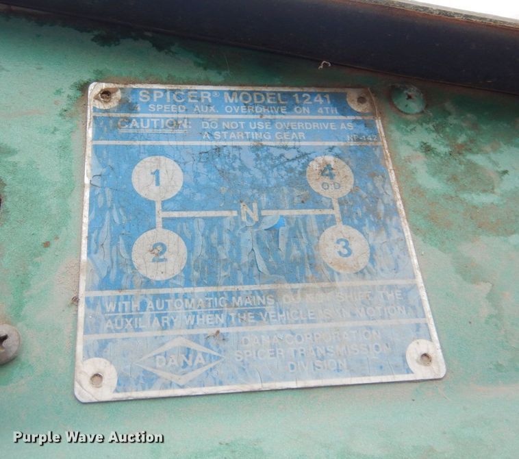 image for item DM5366 1981 Kenworth W900A  winch truck