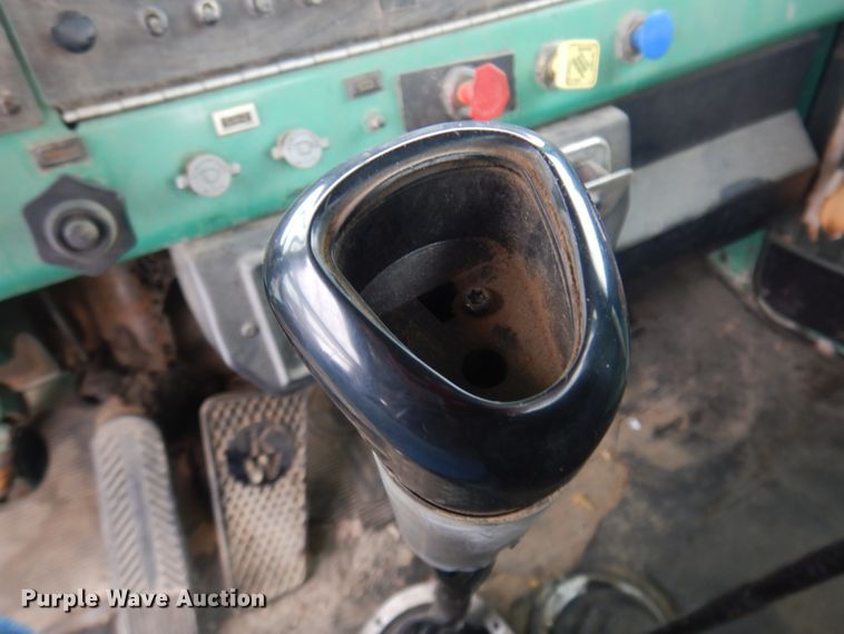 image for item DM5366 1981 Kenworth W900A  winch truck