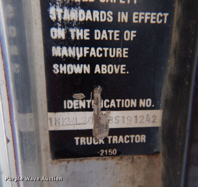 image for item DM5366 1981 Kenworth W900A  winch truck