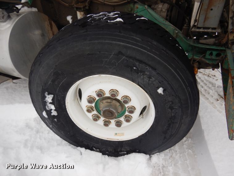 image for item DM5366 1981 Kenworth W900A  winch truck