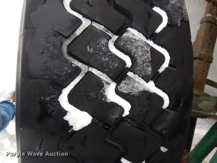 image for item DM5366 1981 Kenworth W900A  winch truck