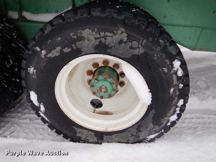 image for item DM5366 1981 Kenworth W900A  winch truck