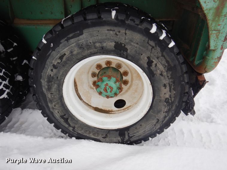 image for item DM5366 1981 Kenworth W900A  winch truck