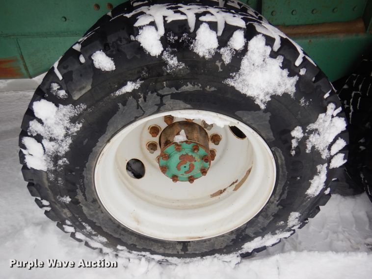 image for item DM5366 1981 Kenworth W900A  winch truck