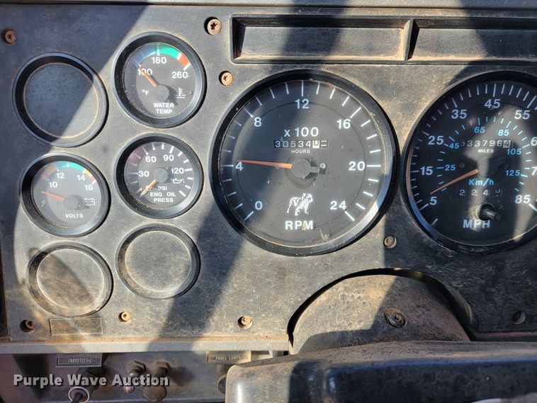 image for item DM7480 1993 Mack CH613  dump truck