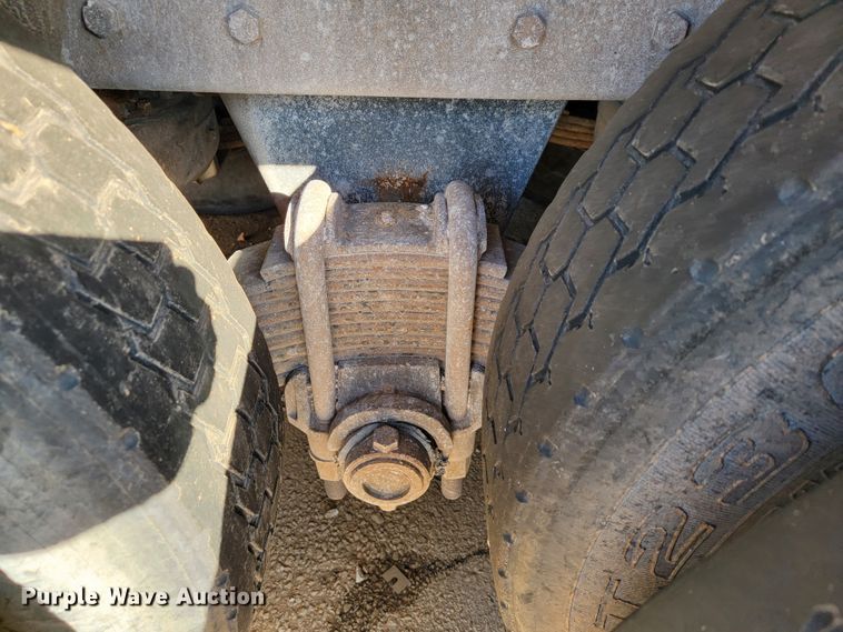 image for item DM7480 1993 Mack CH613  dump truck