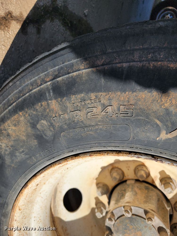 image for item DM7480 1993 Mack CH613  dump truck