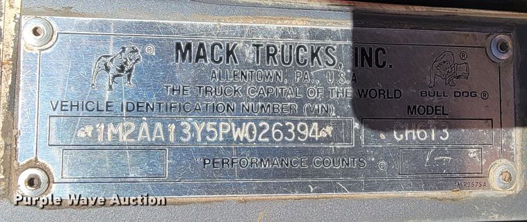 image for item DM7480 1993 Mack CH613  dump truck
