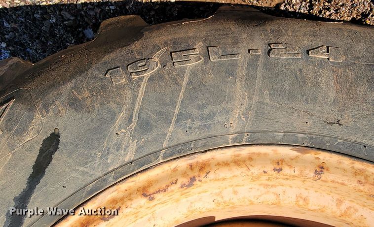 image for item DM7482 2003 Case 580 Super M  backhoe