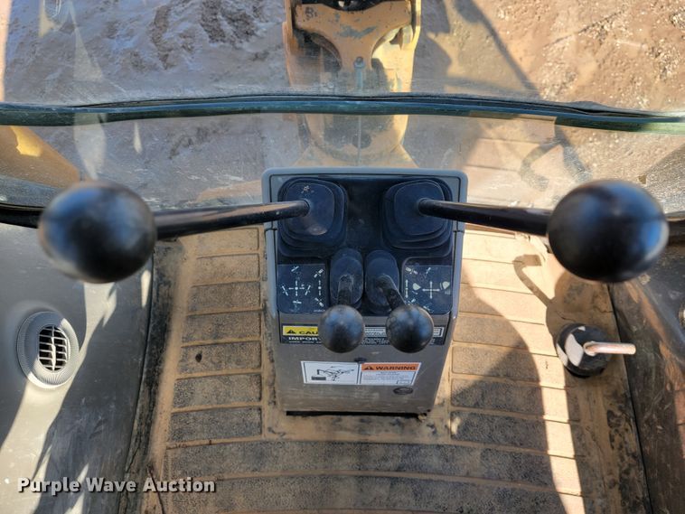 image for item DM7483 2006 Case 580 Super M Series 2  backhoe