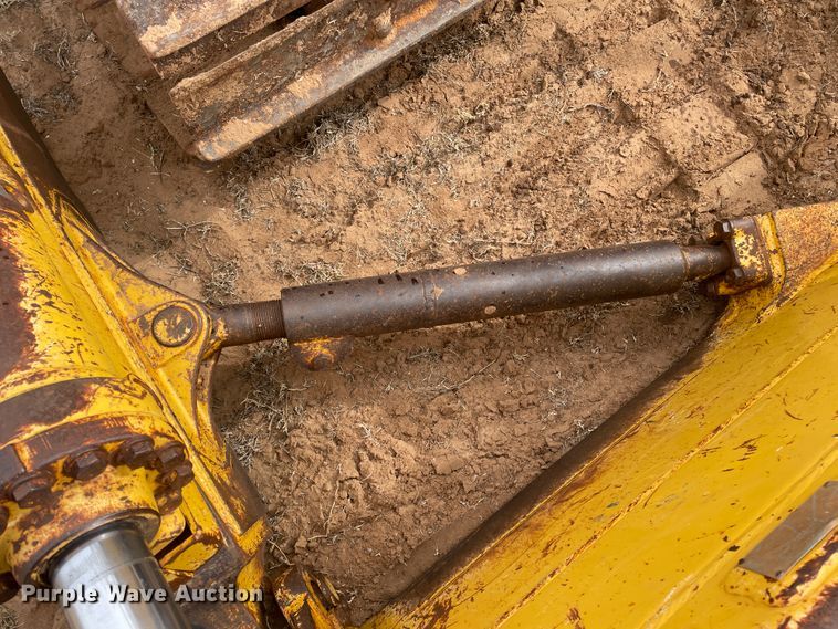 image for item DN0209 2006 Komatsu D65PX-15EO  dozer