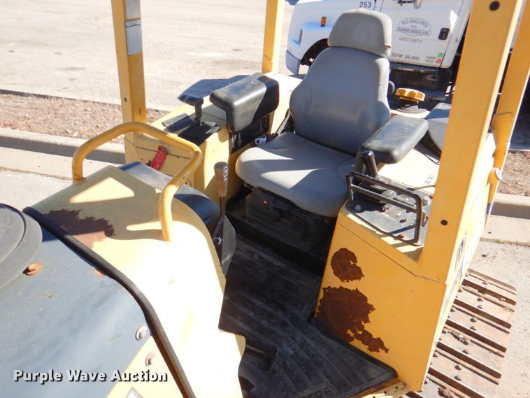 image for item DN1244 John Deere 450H  dozer