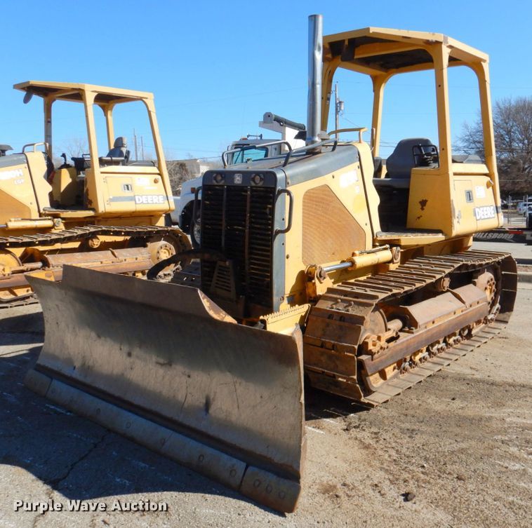 image for item DN1245 2000 John Deere 450H  dozer