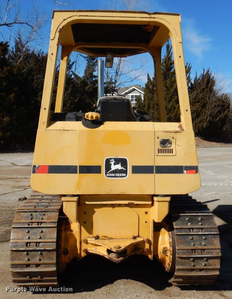 image for item DN1245 2000 John Deere 450H  dozer